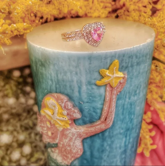 Candy Heart Lush Romance Heart Shaped Crystal Pink Crystal Silver Ring - Picture 9 of 16